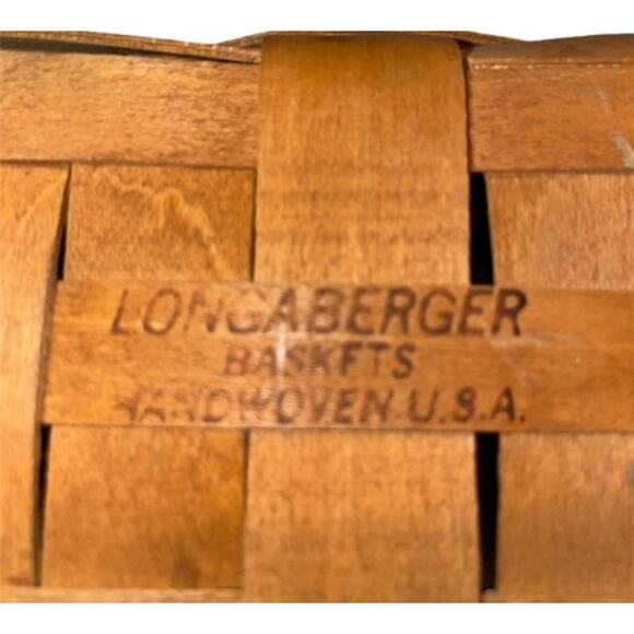 Vintage Longaberger Medium Key Basket EUC - Picture 2 of 2